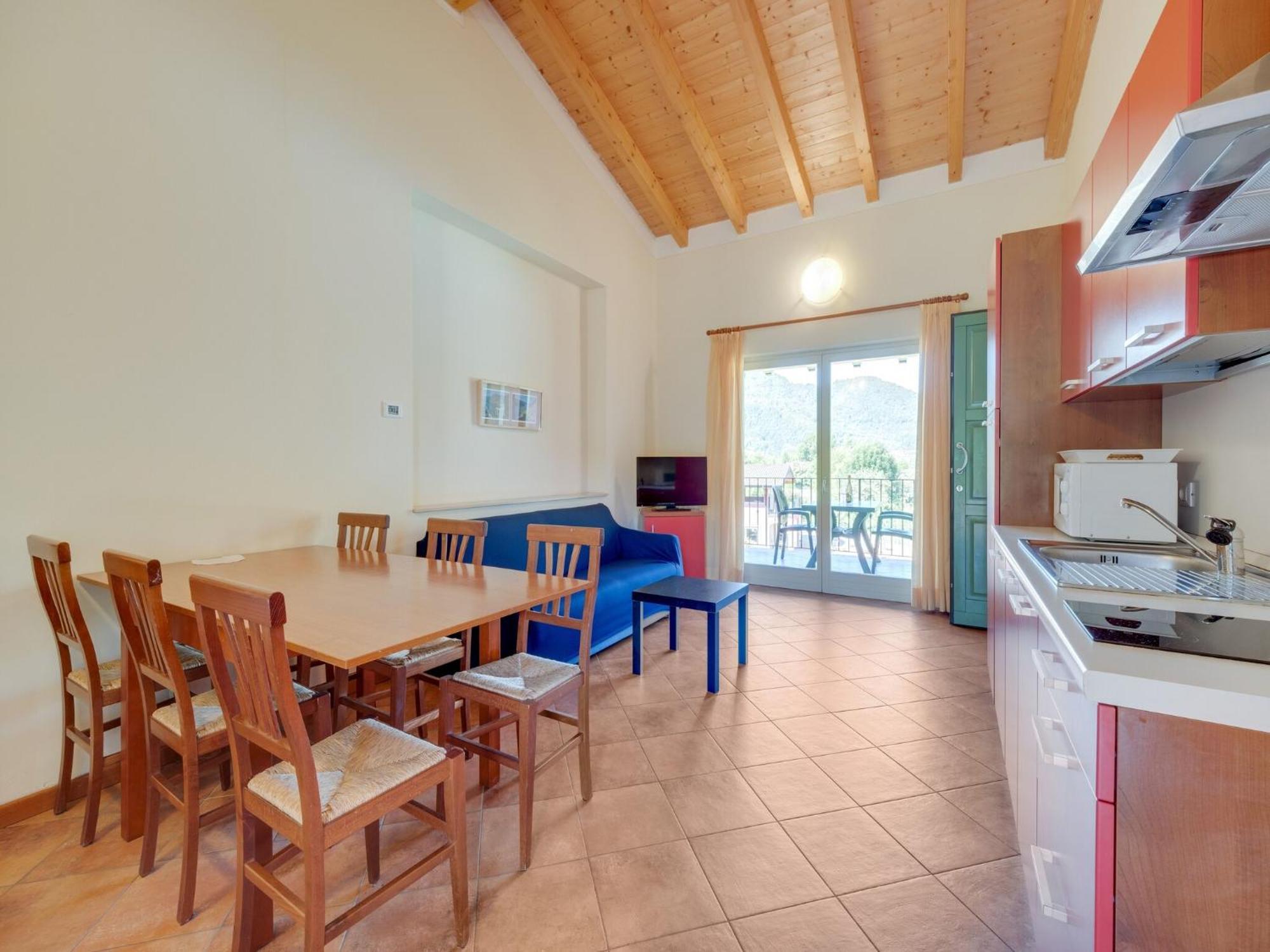 Spacious Apartment In Idro With Shared Pool クロネ エクステリア 写真